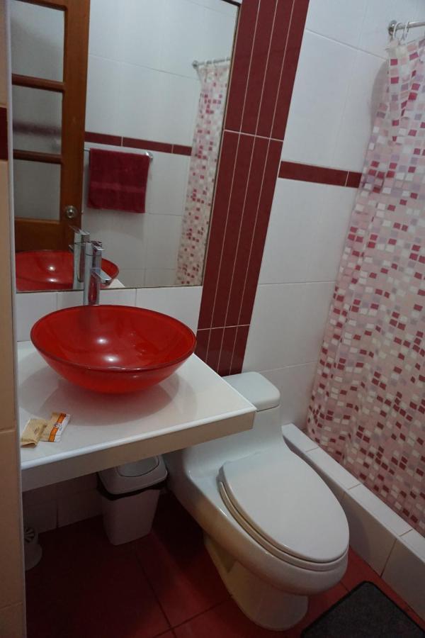 Hostal Camiluz Nazca Zewnętrze zdjęcie