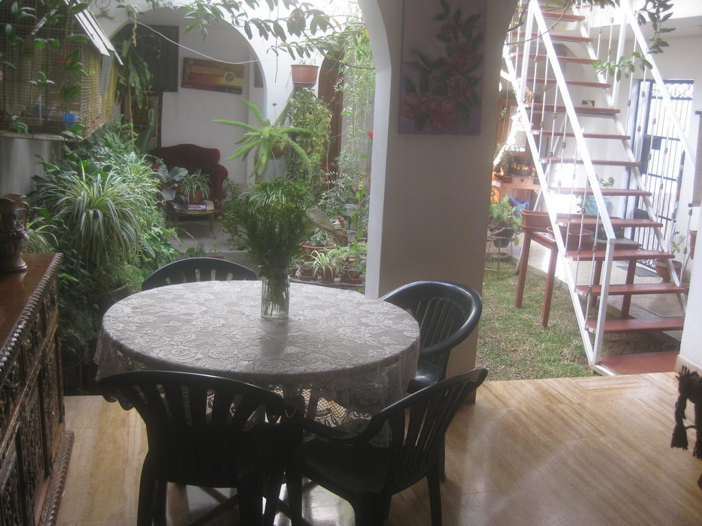Hostal Camiluz Nazca Zewnętrze zdjęcie