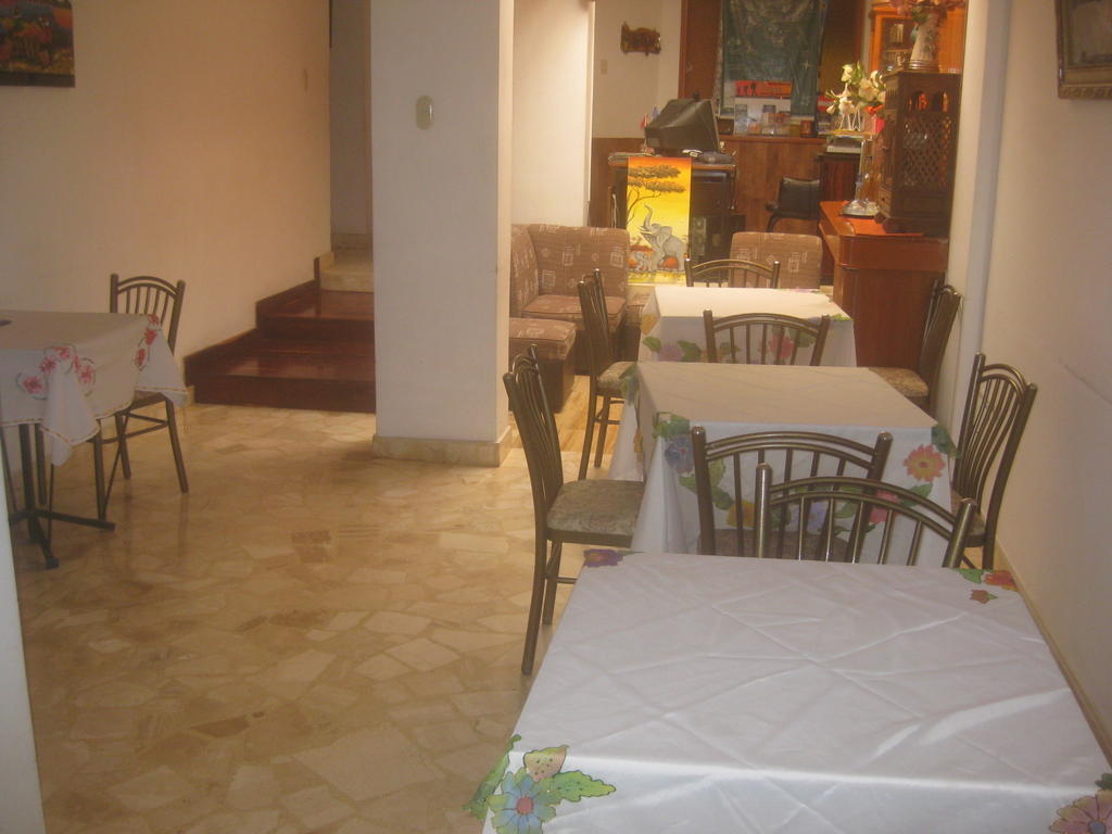 Hostal Camiluz Nazca Zewnętrze zdjęcie